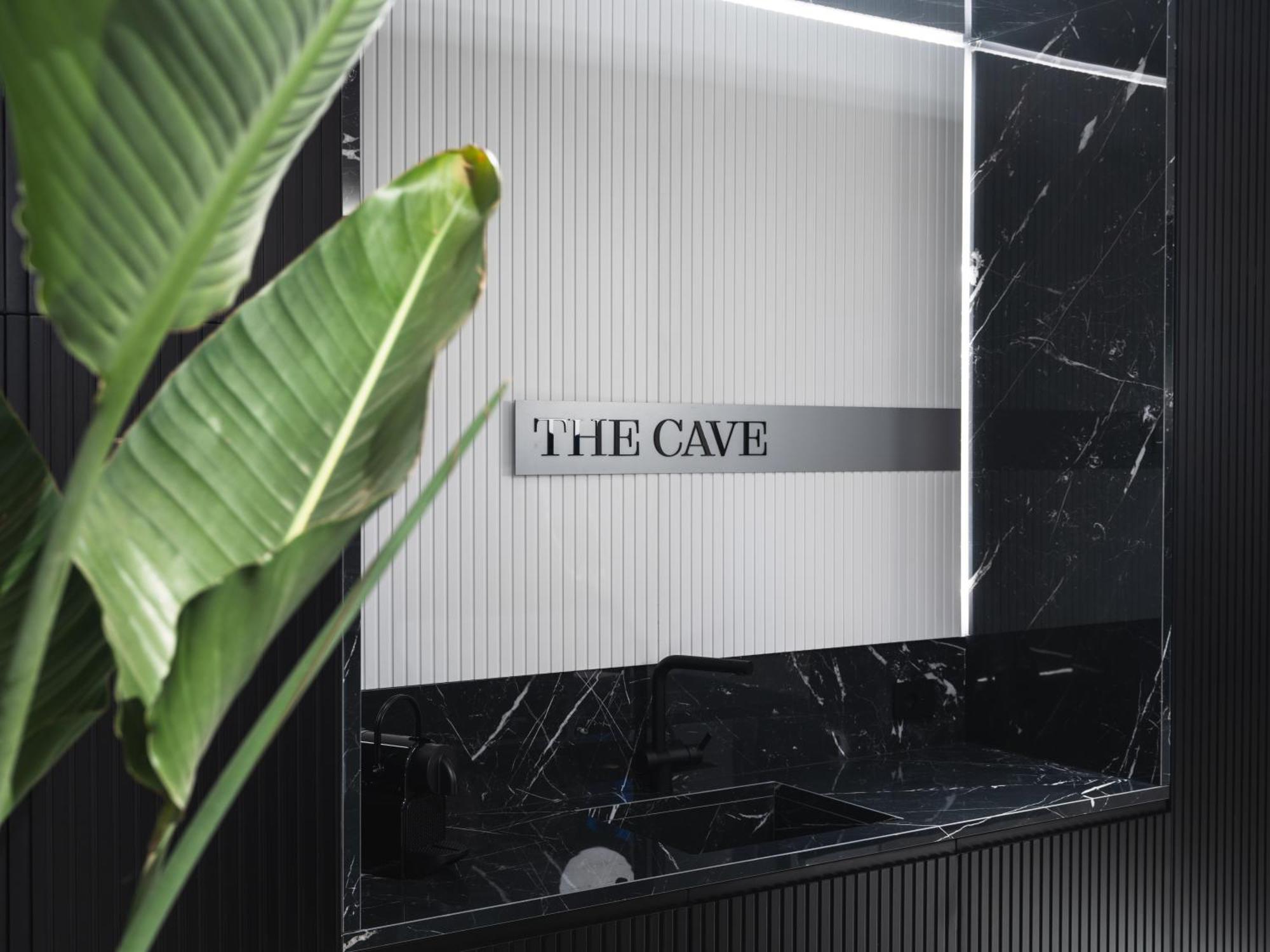 The Cave Suites Spa Вьесте Экстерьер фото