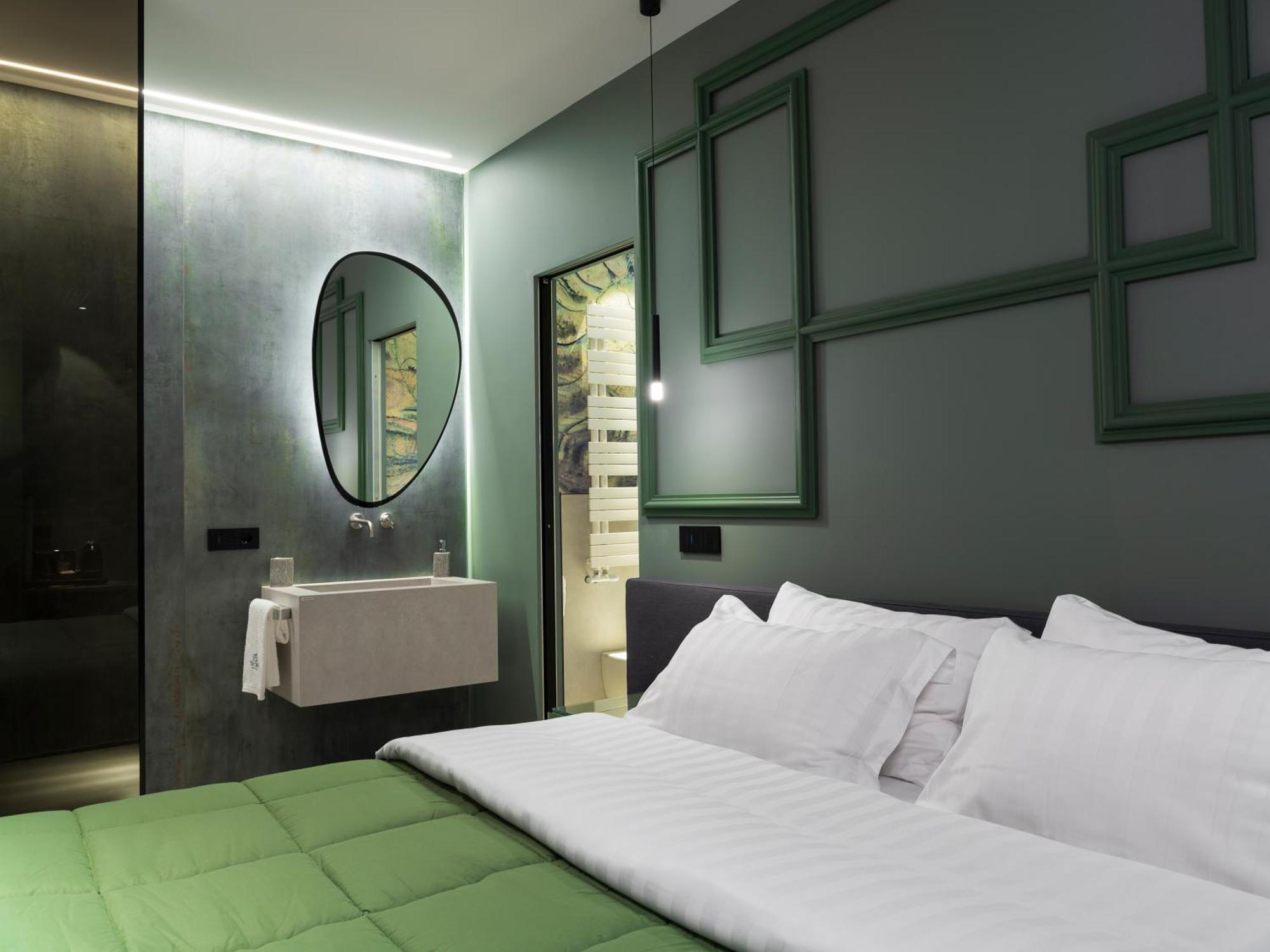 The Cave Suites Spa Вьесте Экстерьер фото