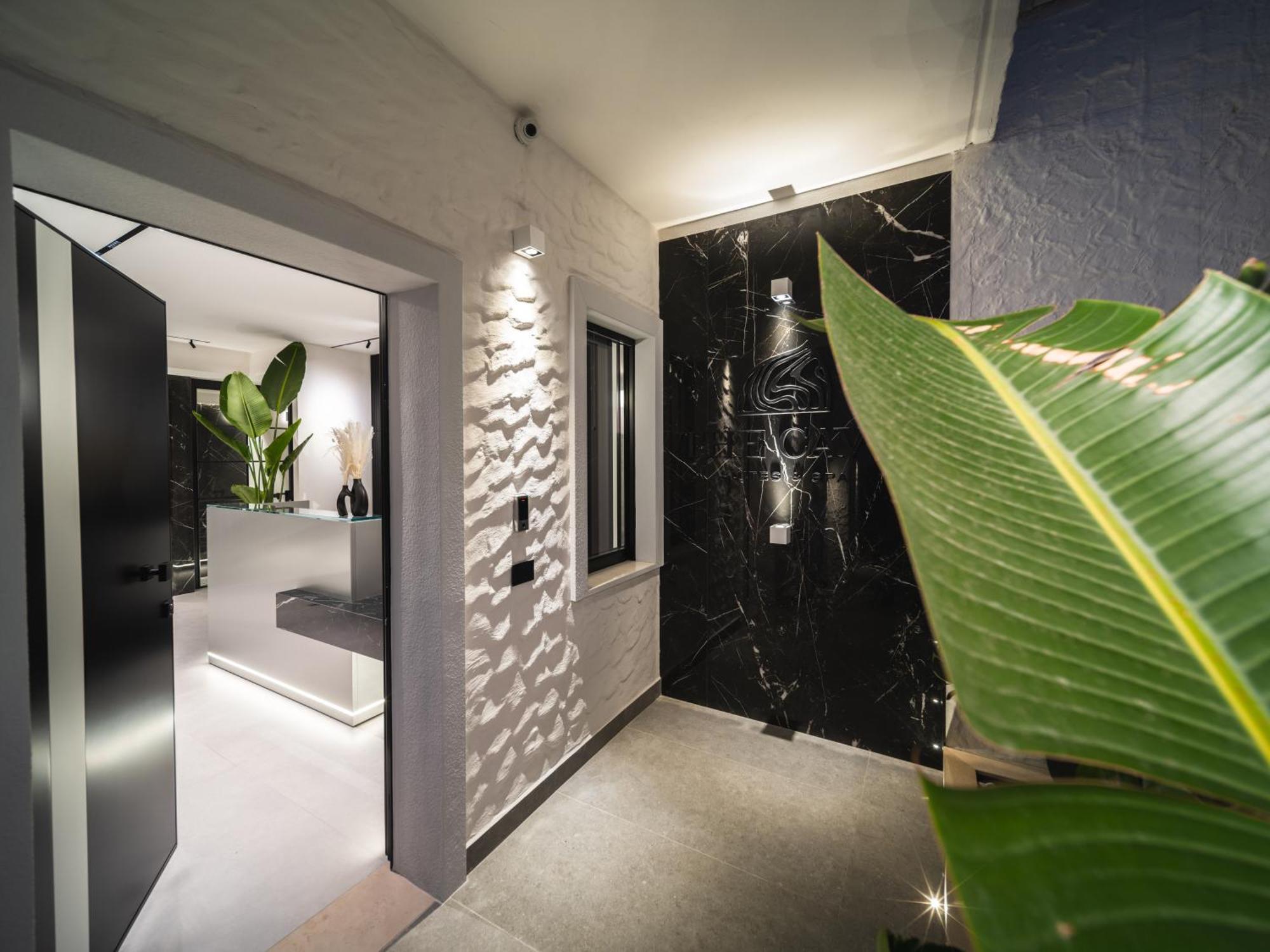 The Cave Suites Spa Вьесте Экстерьер фото