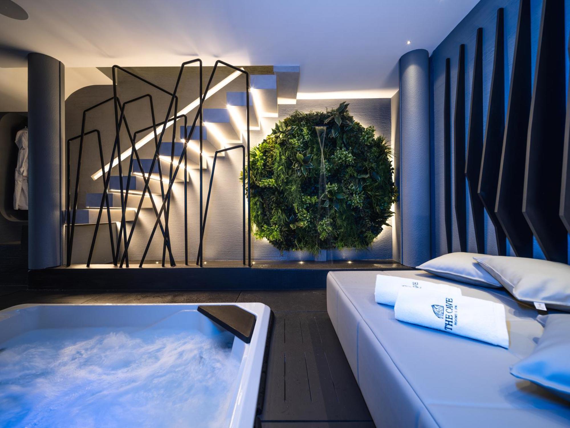 The Cave Suites Spa Вьесте Экстерьер фото