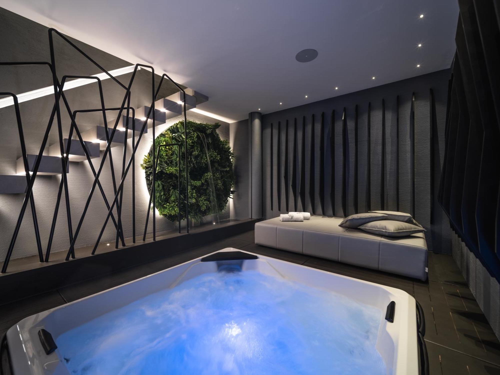 The Cave Suites Spa Вьесте Экстерьер фото